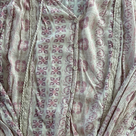 No Boundaries Pink V-neck Puff Sleeve Long Sleeve Blouse - Picture 4 of 5